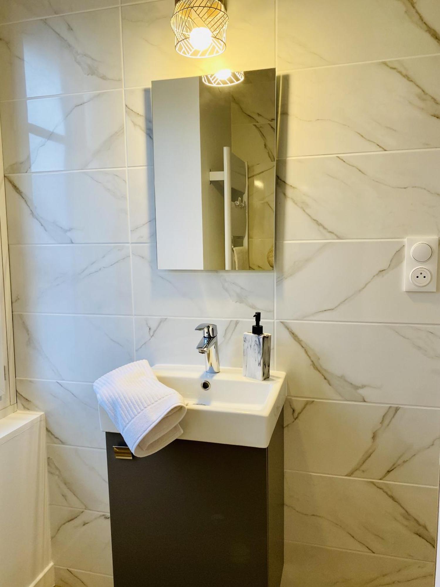 24 Appart'hotel-l'annexe-3 Etoiles Apartment